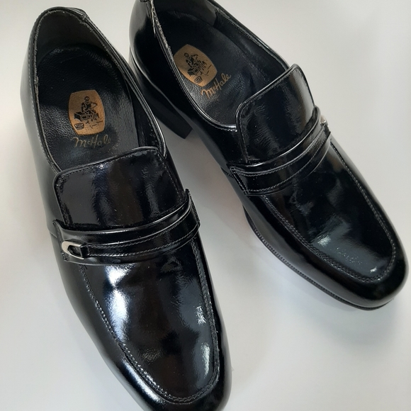 The mchale shoe - Picture 1 of 6